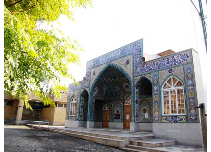 مسجد دانشکده