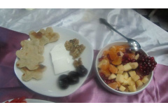 پنیر و گردو